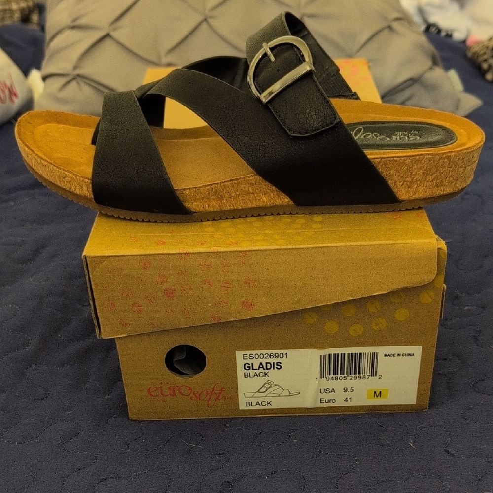 EuroSoft Gladis Black Women's Strappy Sandals - Picture 4 of 8
